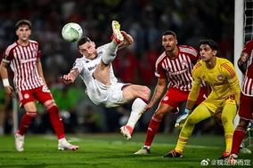 埃斯特旺绝杀凯塞多世界波 切尔西2-1利物浦